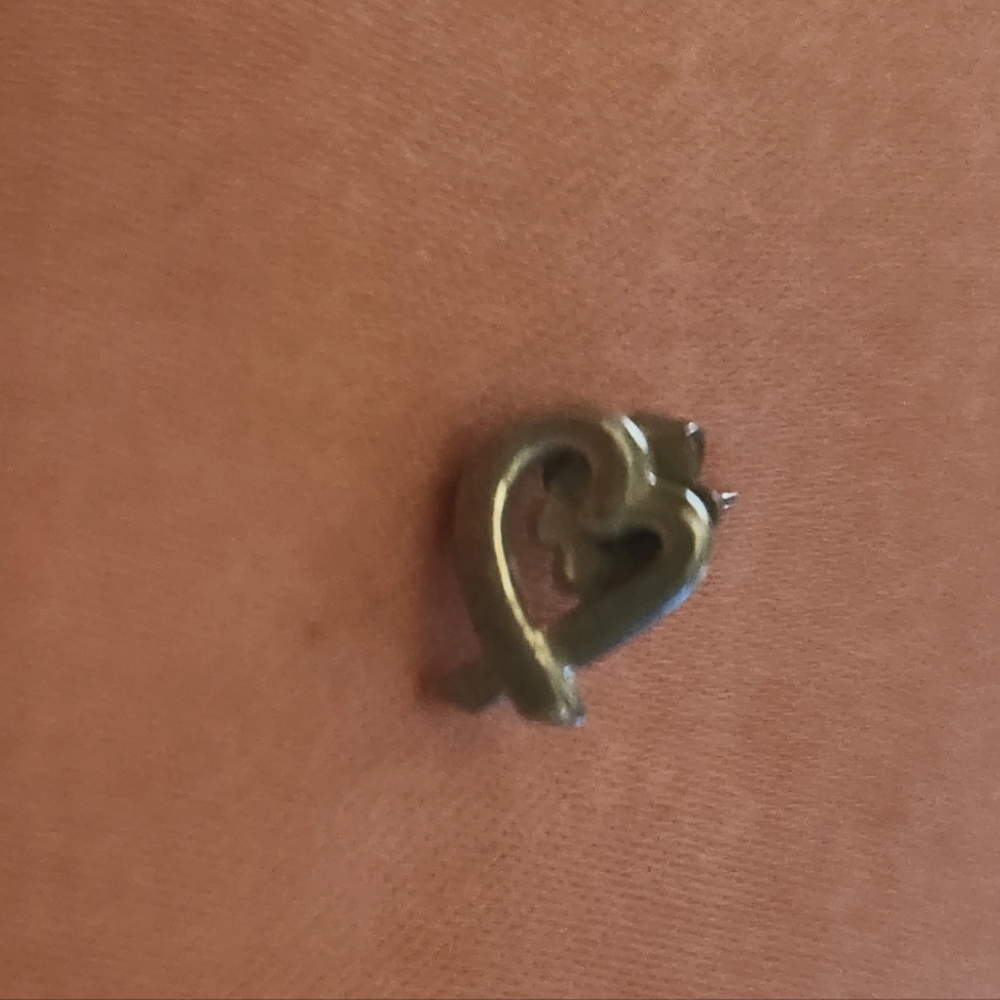 LOOKING FOR Tiffany Paloma Picaso Loving Heart Earring (1)